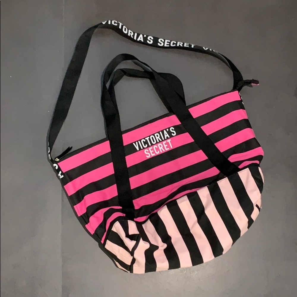 ✨ Victoria’s Secret Large Tote Bag ✨